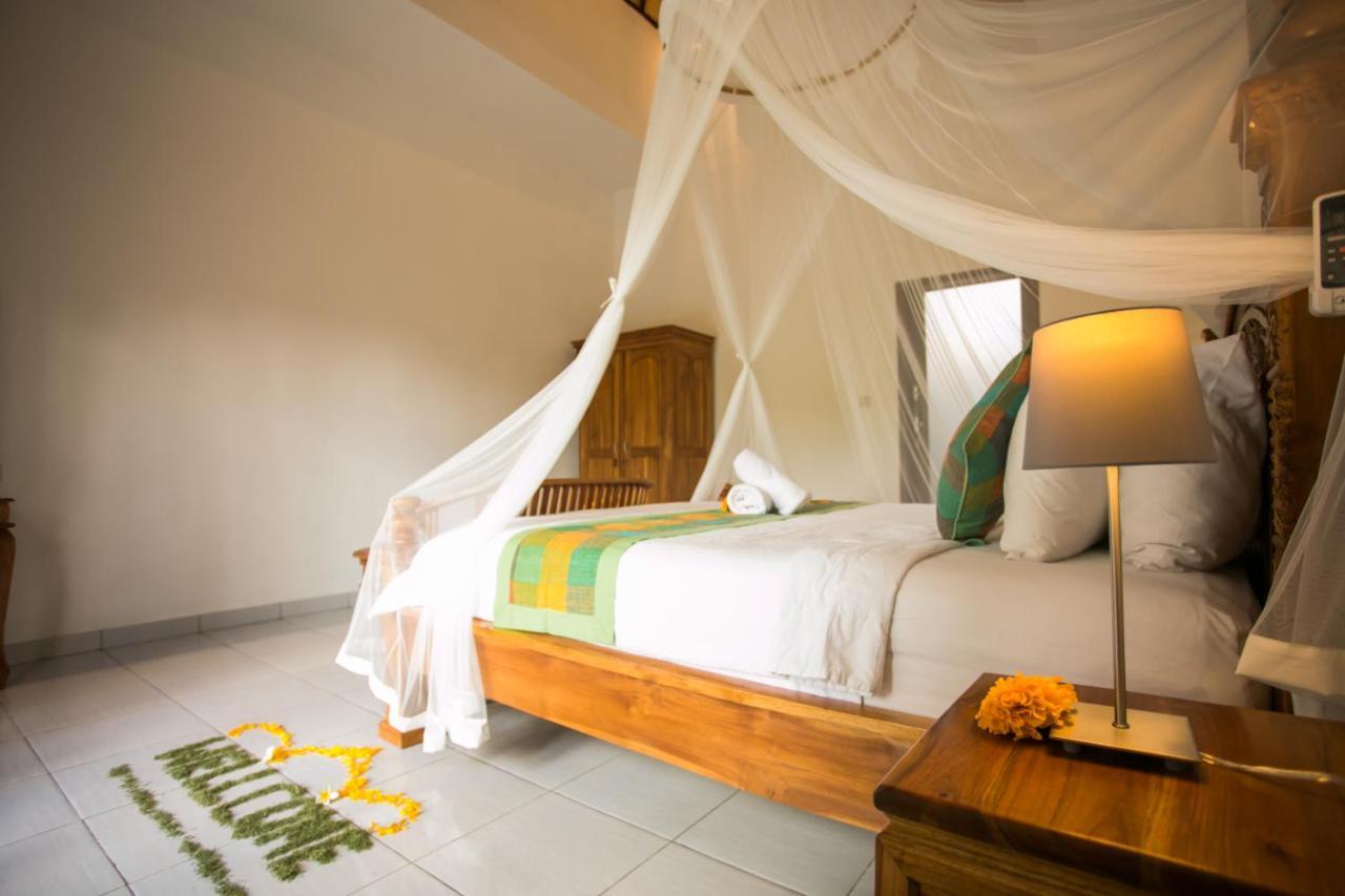 Ayu Duwur Beji Hotel Ubud  Exterior photo